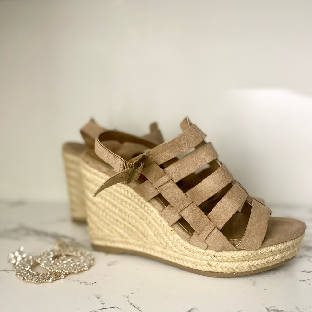 POP SHOES - Pop Comfort Fit Cassandra Size 8 | Color: Taupe